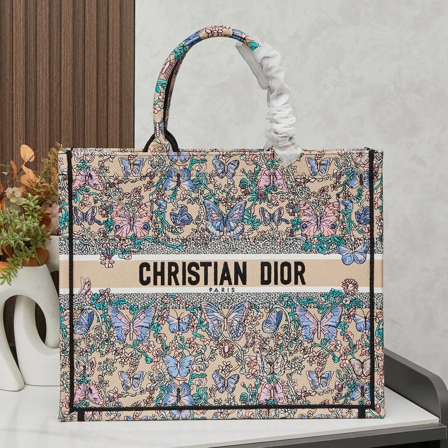 DIOR – Embroidery Book Tote
