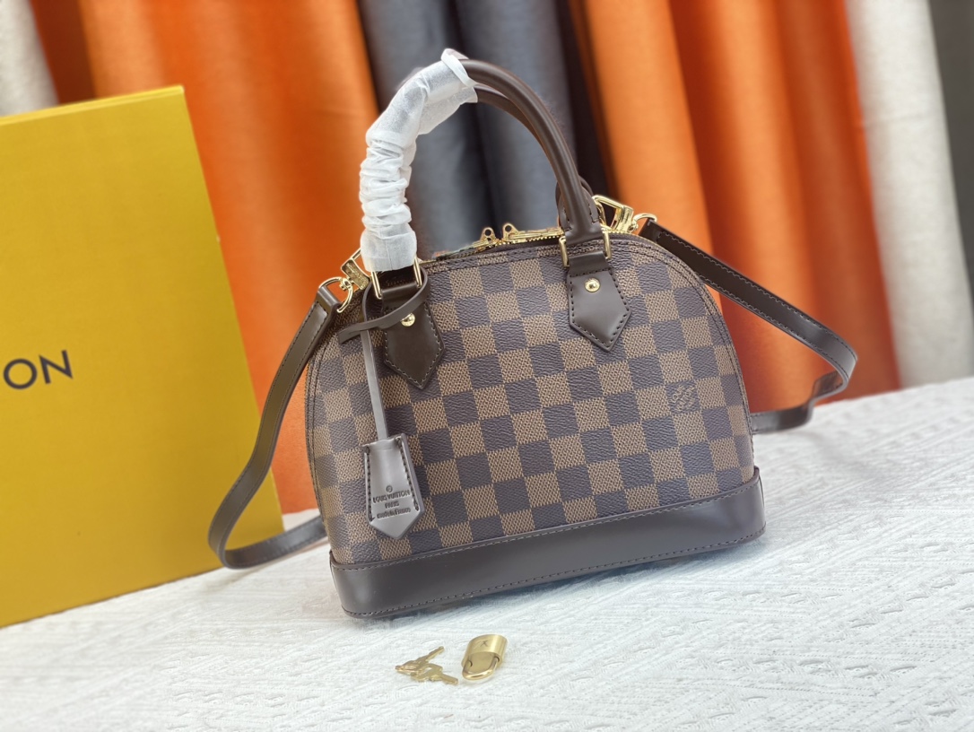 LV-Chessboard Shell Bag