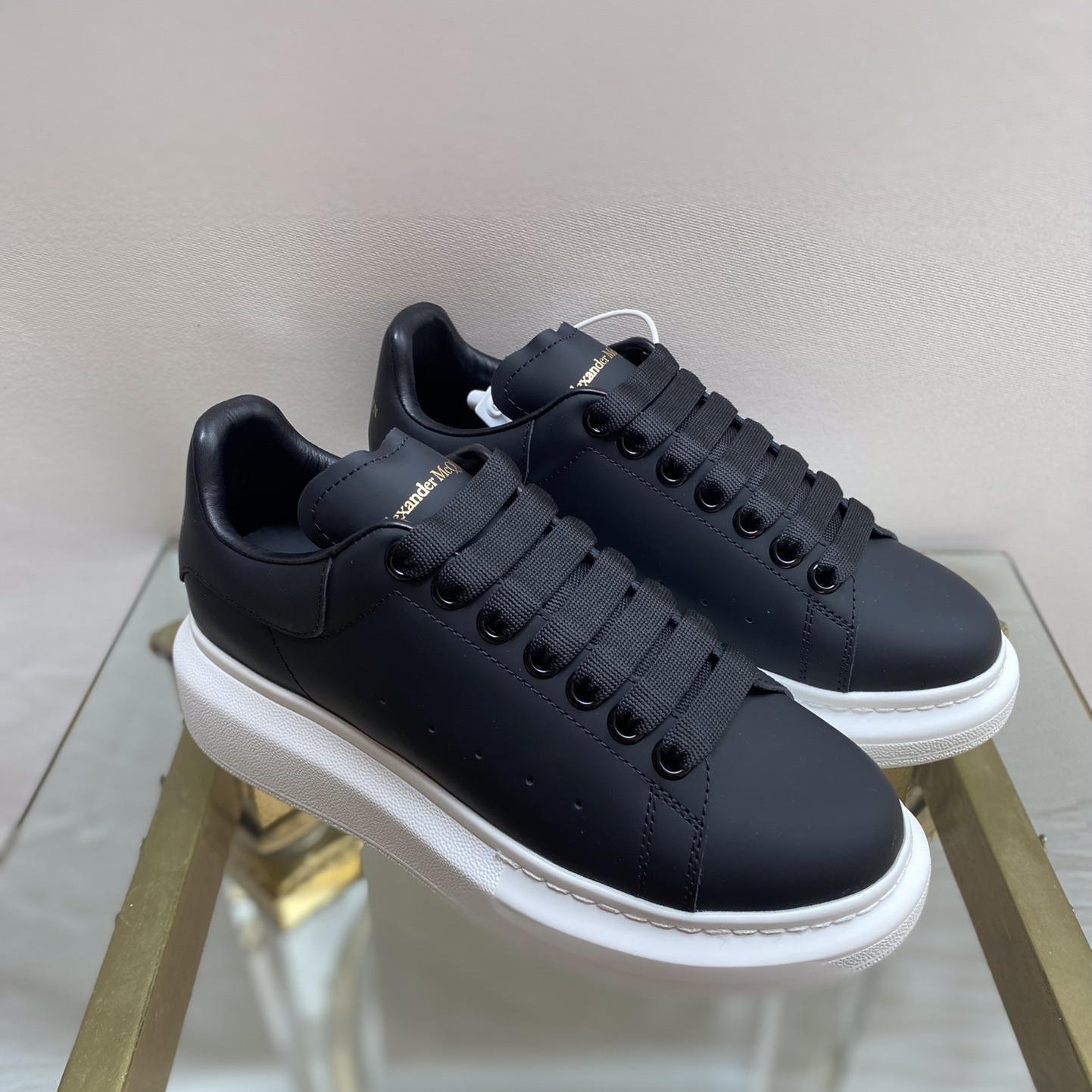ALEXANDER MCQUEEN -  Smooth Calfskin Casual Sneakers