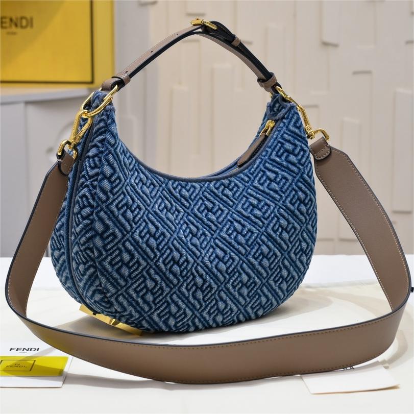 Fendi-Praphy Underarm Bag