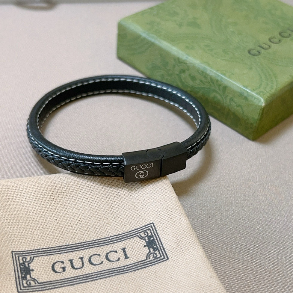 GUCCI - Head Layer Cowhide Wristband Strap