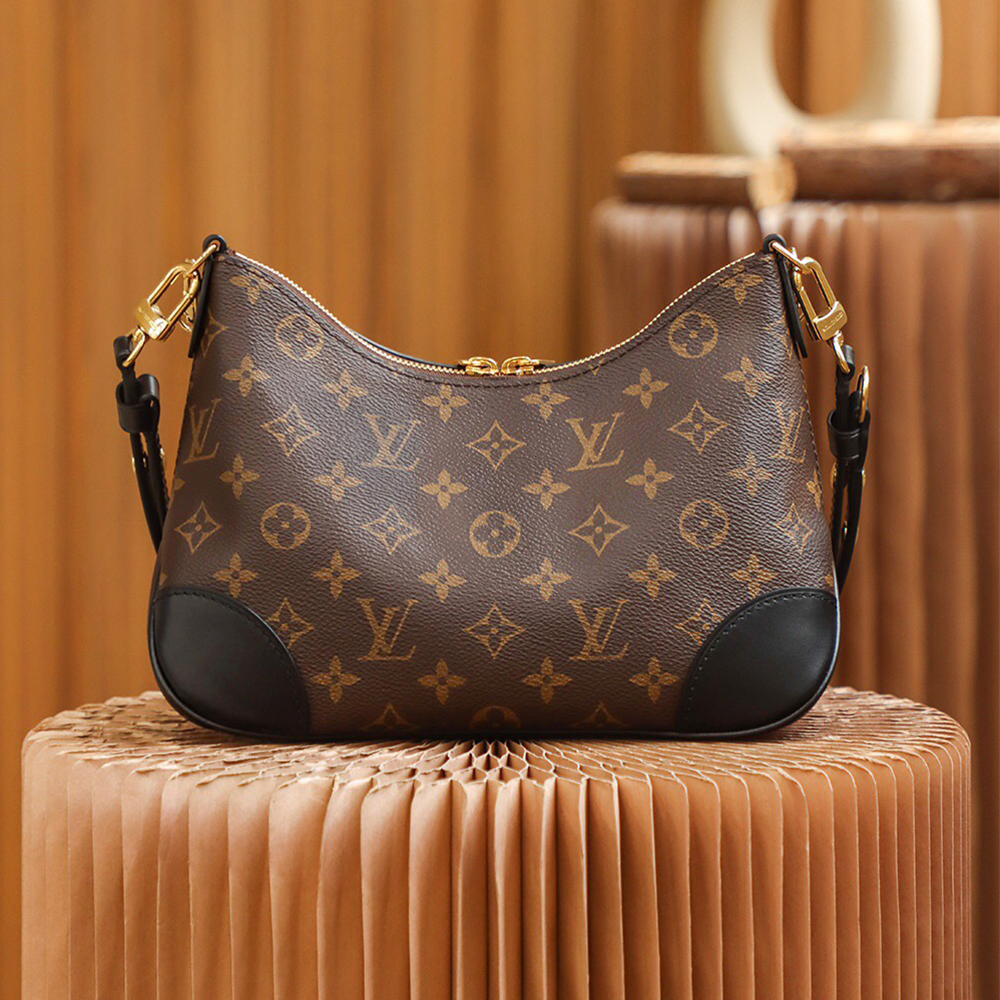 LV-𝐁𝐎𝐔𝐋𝐎𝐆𝐍𝐄-m45831