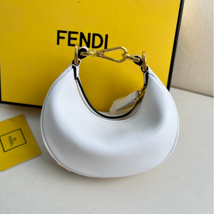 FENDI-Crescent Armpit Bag
