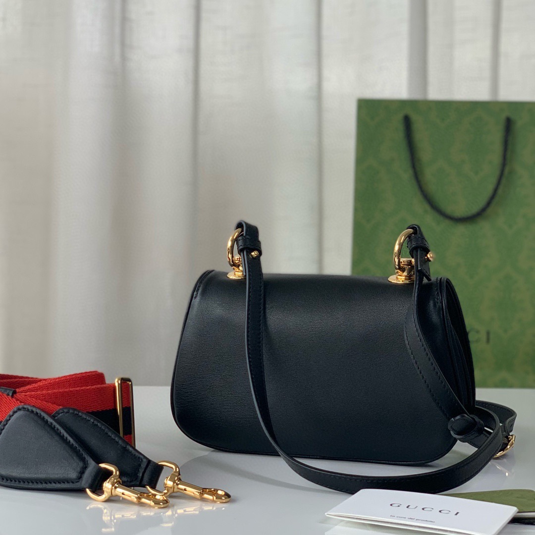 Gucci- Blondie series small handbag.