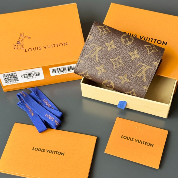 LV-Brown Canvas Wallet