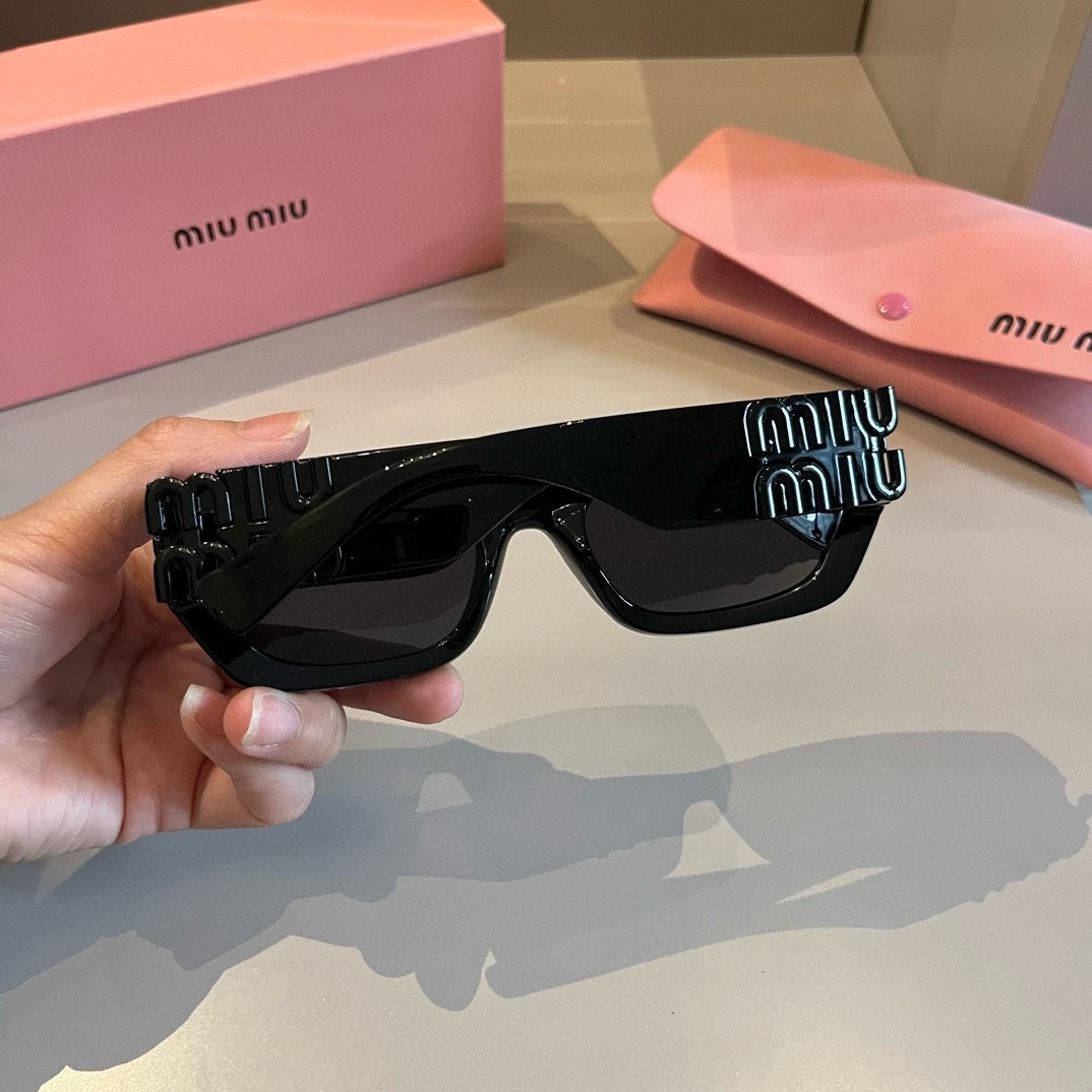 MiuMiu-2024 premium round frame all black women's sunglasses