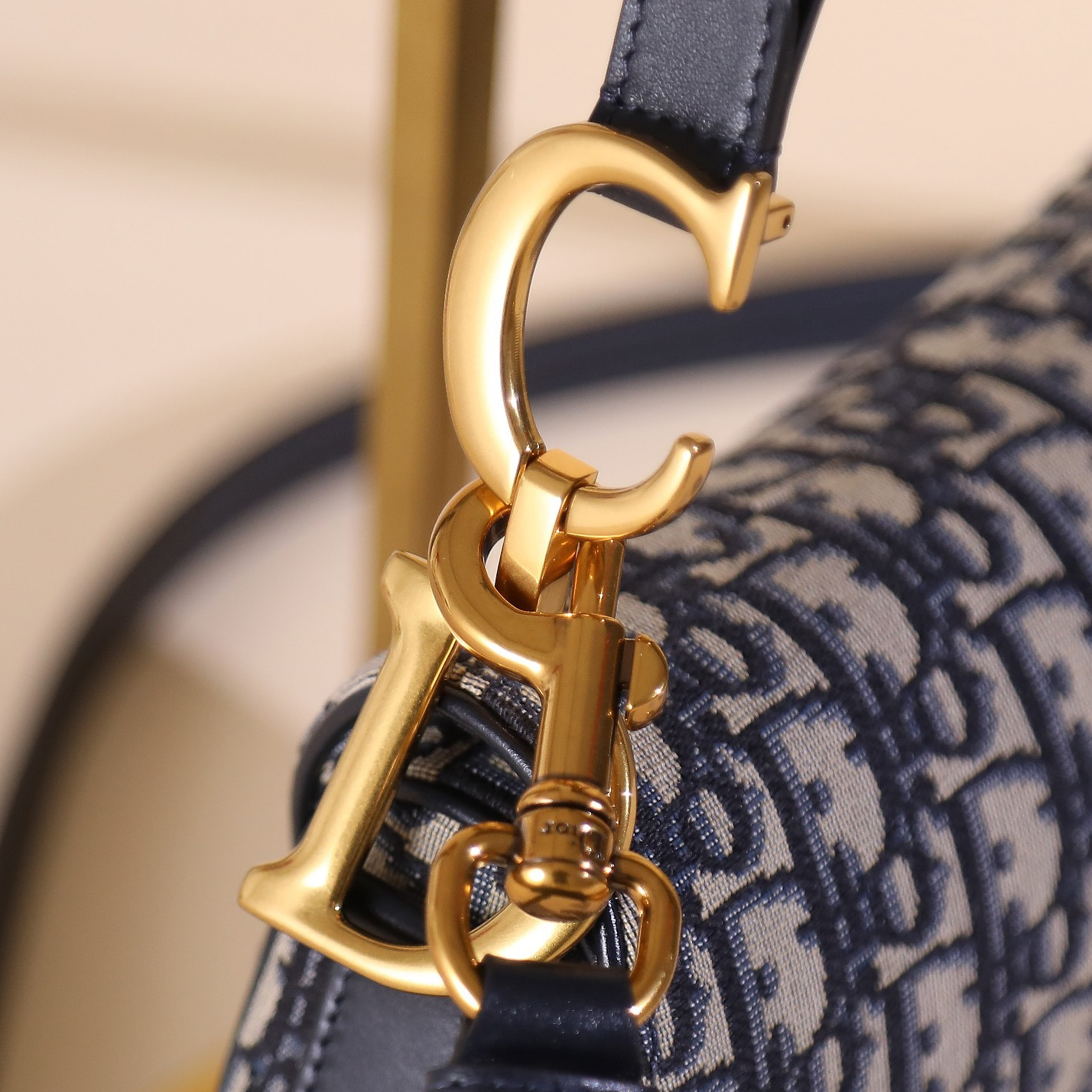 CD-Saddle Classic Saddle Shoulder Crossbody Bag.