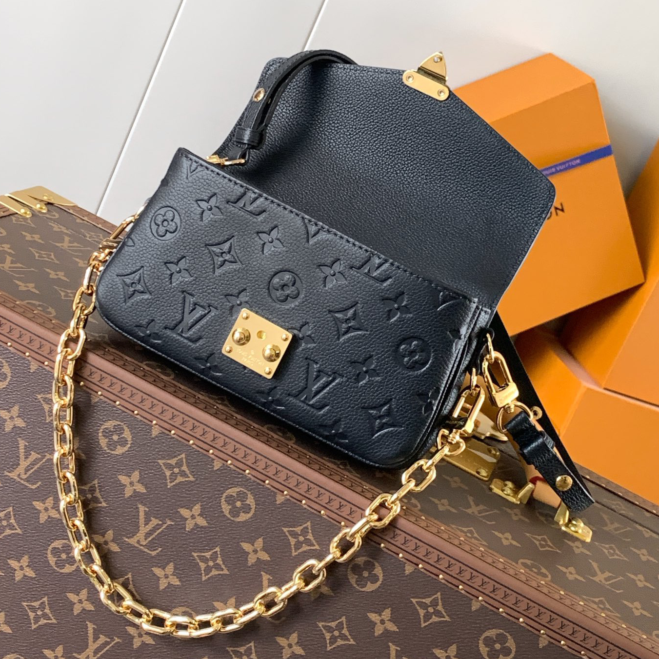 LV - Pochette Metis East - West Embossed Soft Grain Leather Handbag Crossbody Shoulder Bag