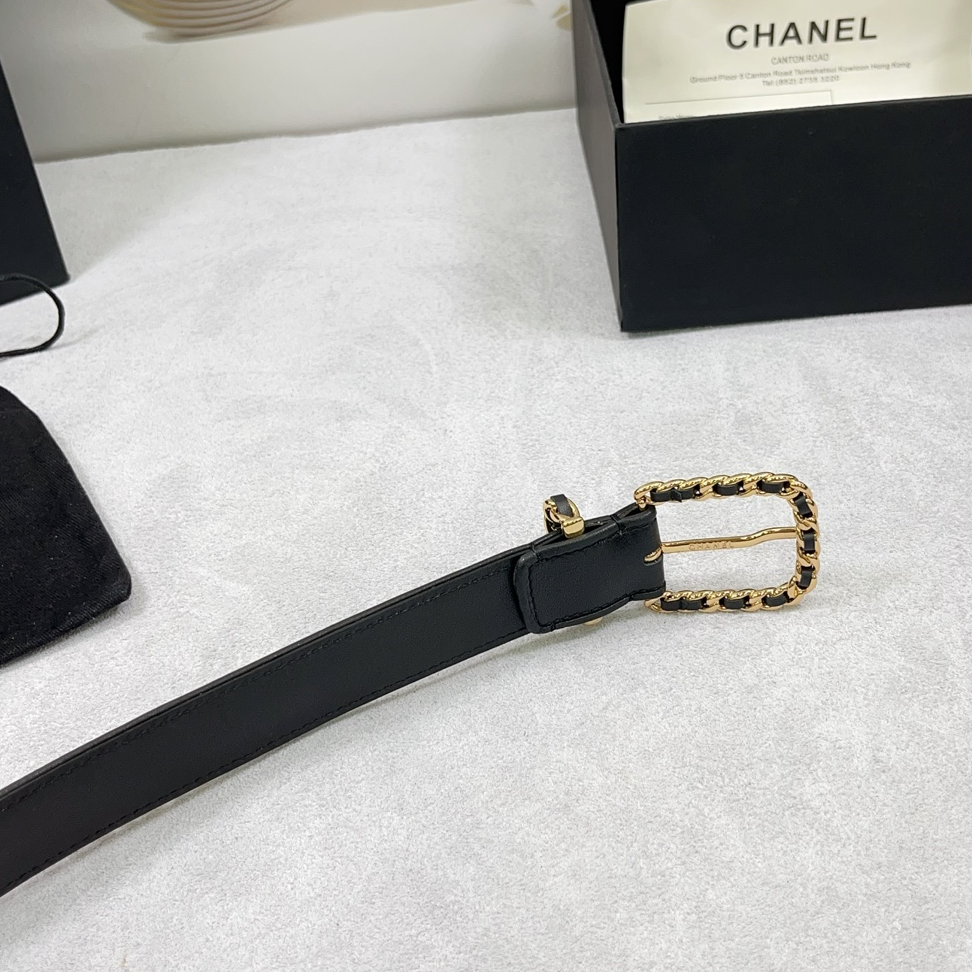 CHANEL-Cowhide Belt