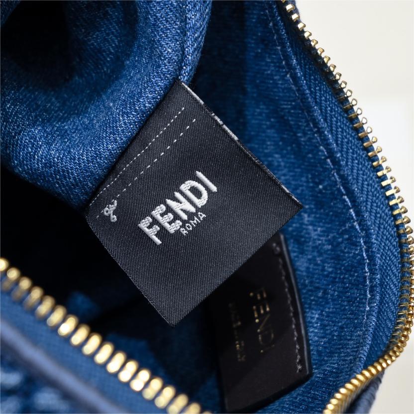 Fendi-Praphy Underarm Bag