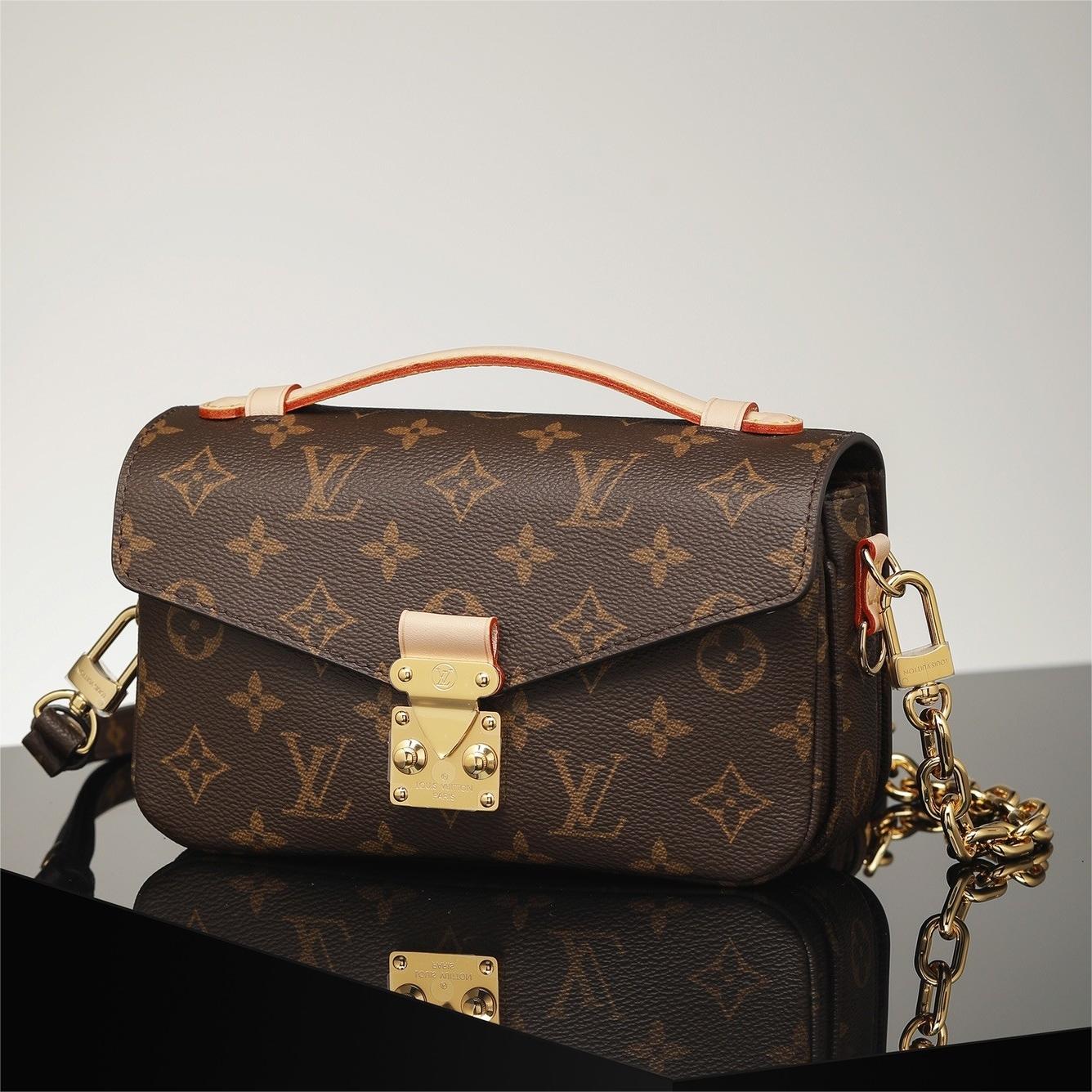 LV-Pochette Métis East West