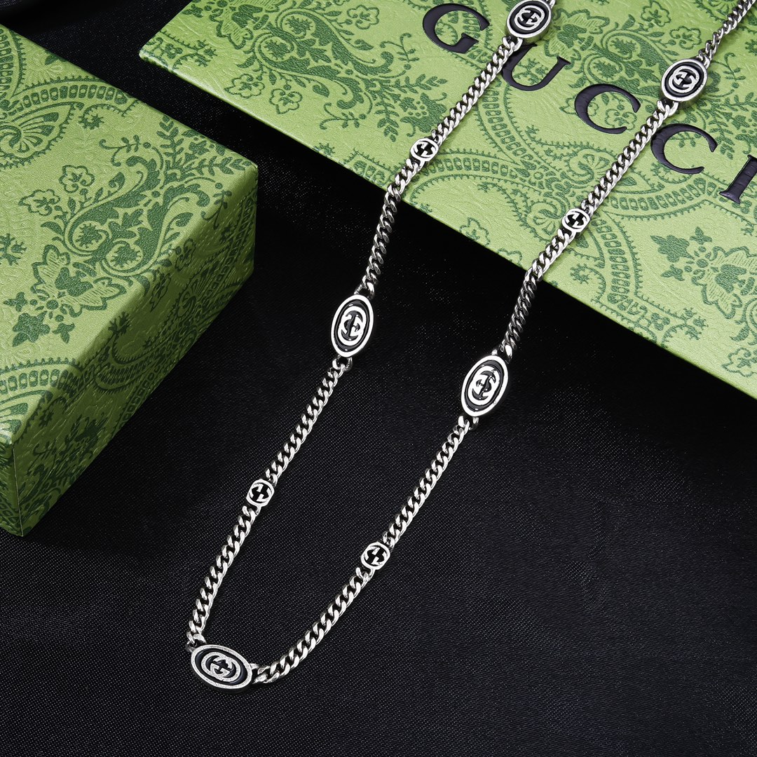 GUCCI-Double G necklace