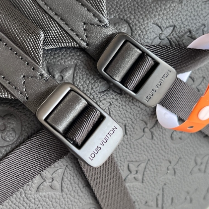 LV-Frosted Cowhide Embossed Pattern Backpack