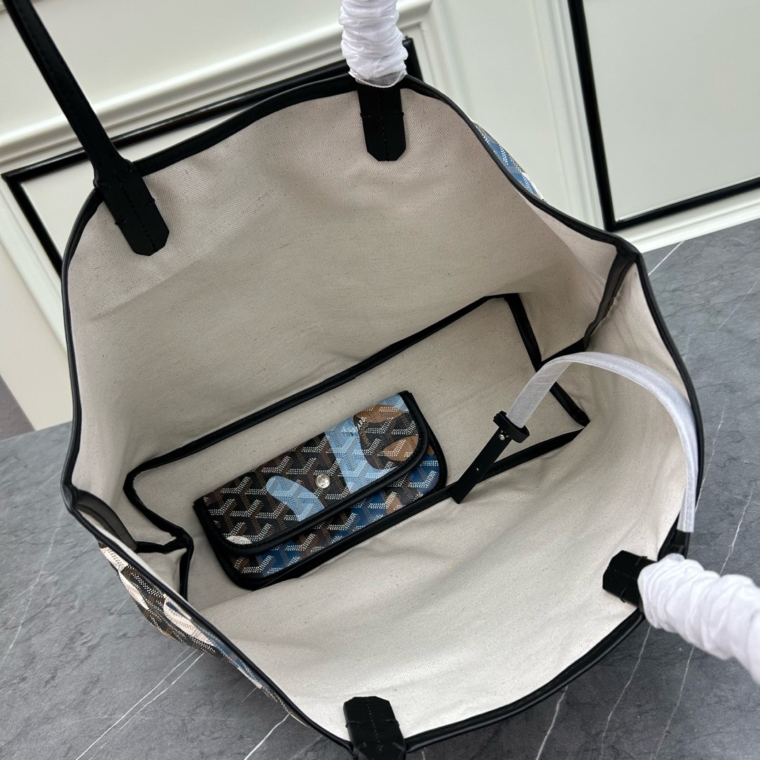 Goyard-Graffiti shopping bag