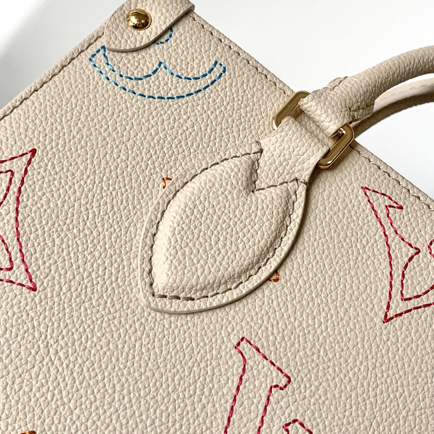 LV - ONTHEGO Soft Grained Cow Leather Tote Bag Shopping Bag Handbag