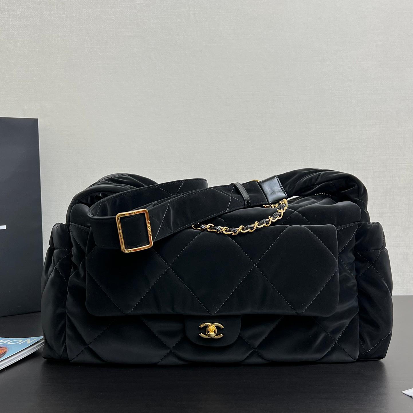 Chanel- Ski Collection