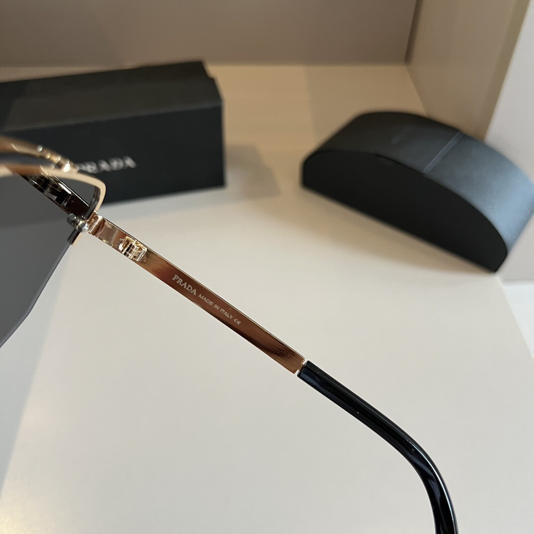 Prada-Men's Versatile Classic Sunglasses