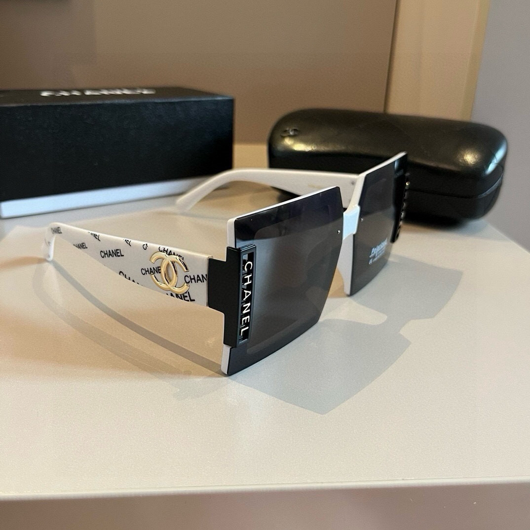 Chanel-Large Box Black and White Sunglasses
