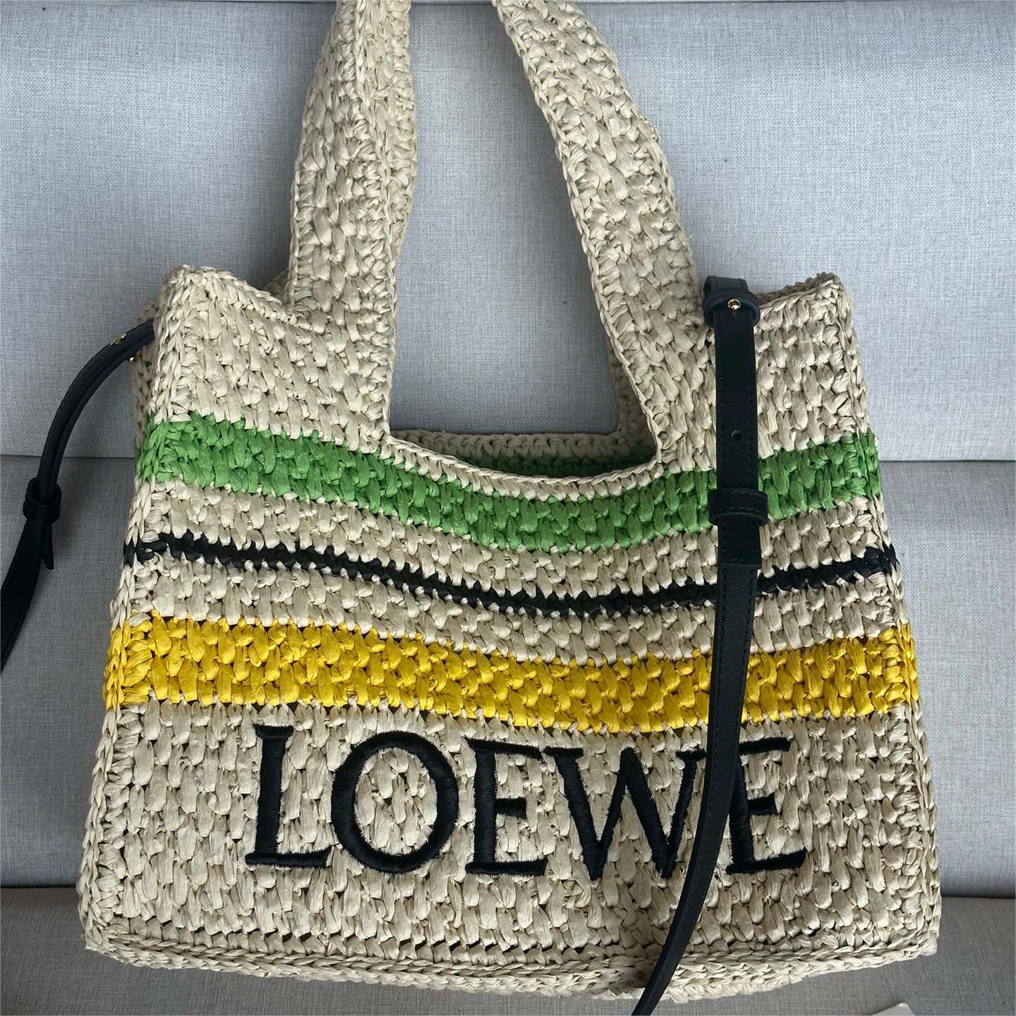 LOEWE-font tote