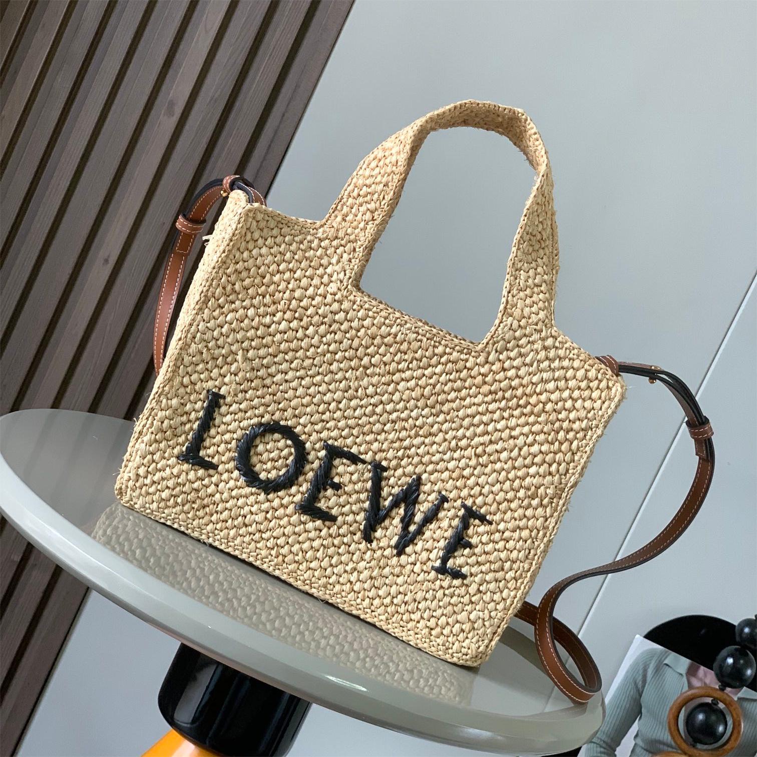 LOEWE-We Font Tote small coconut fiber Handbag
