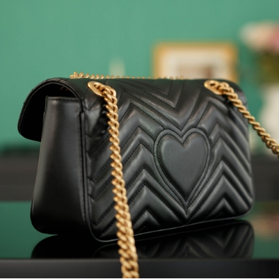 Gucci-Classic Black Shoulder Bag