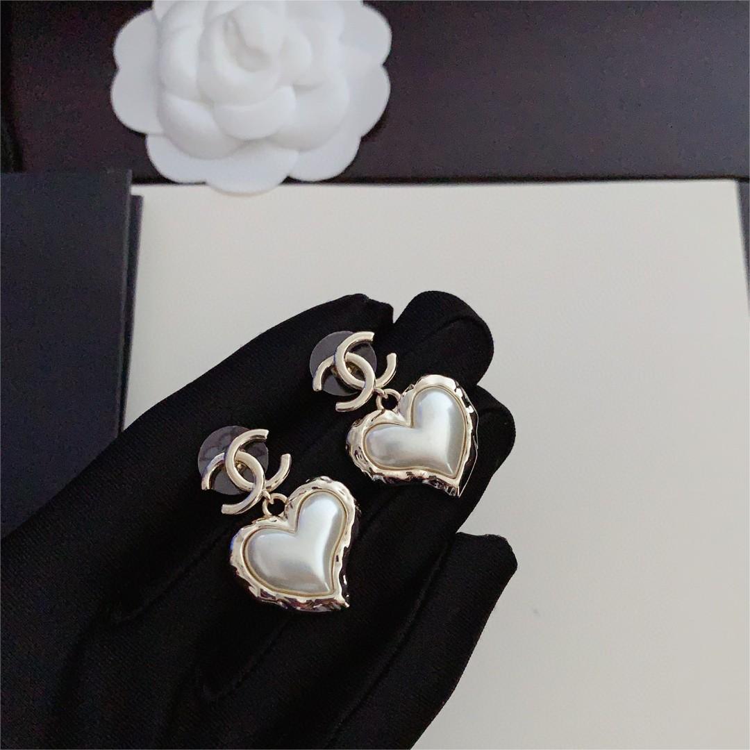 Chanel-Love Macron Jelly Earrings