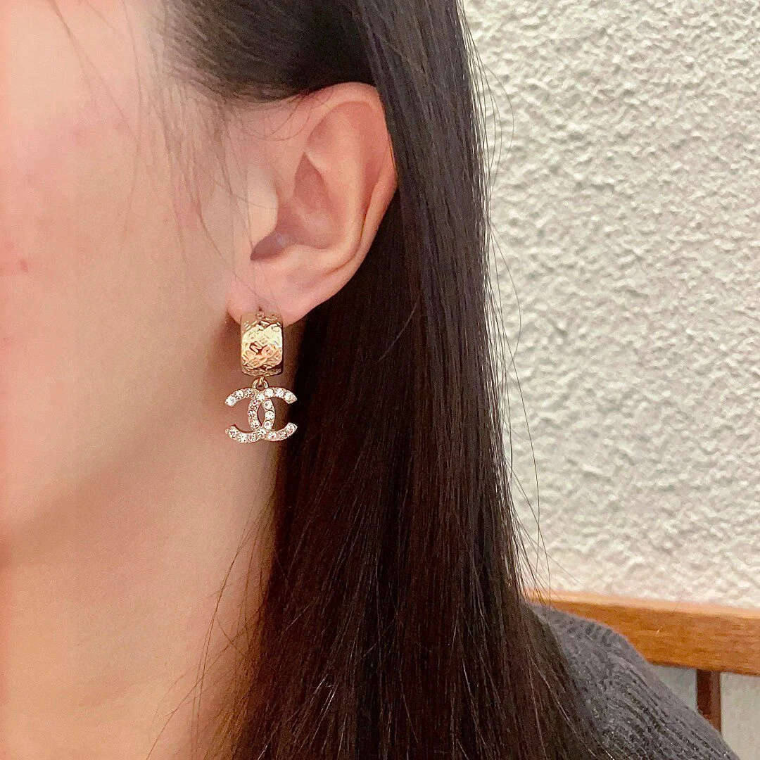 Chanel - Moonlight Gilt