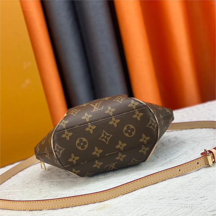 LV-Nicolas Ghesquière ellipse monogram