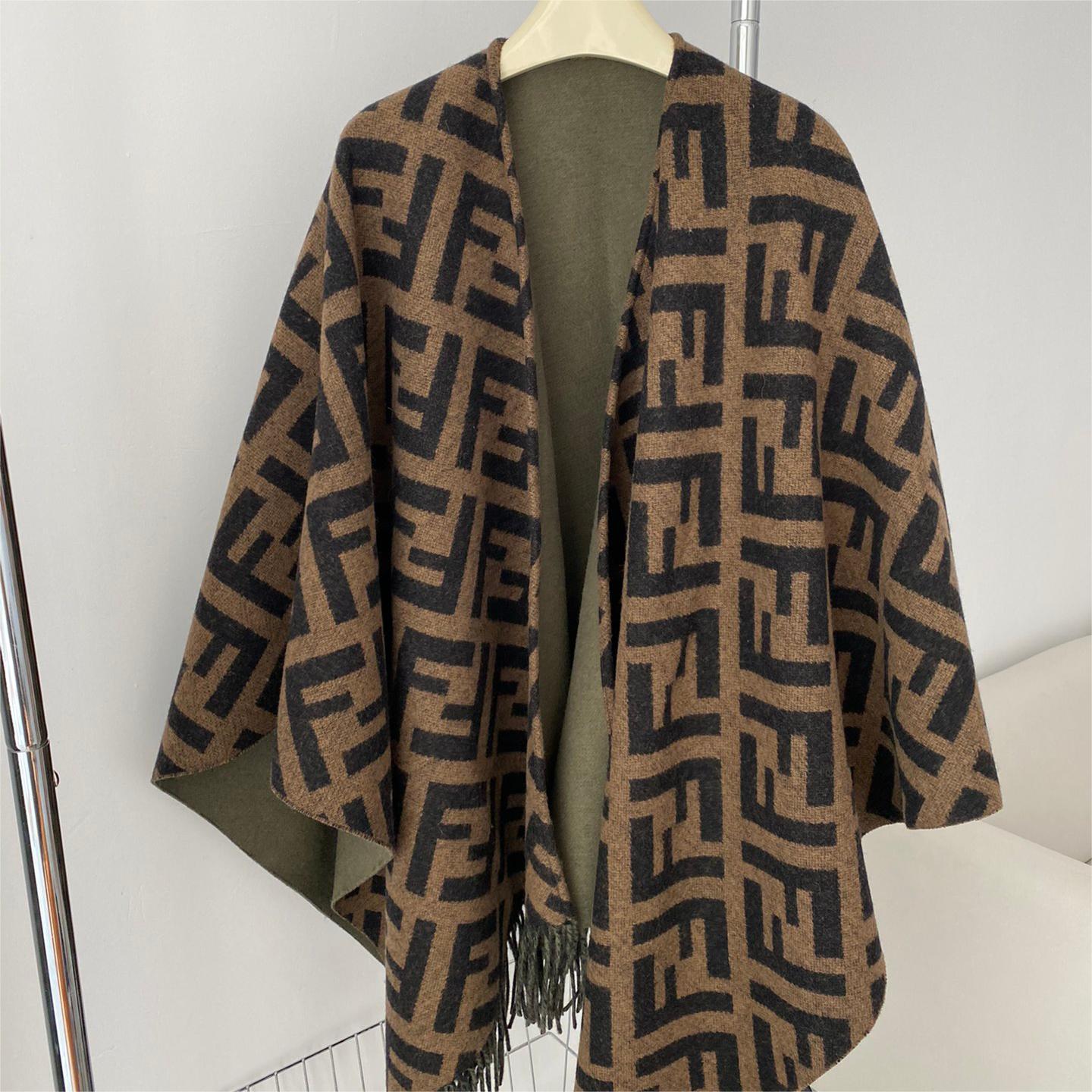 FENDI-Classic pattern wool and cashmere cape