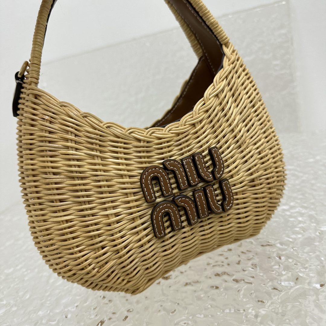MIUMIU-Wander Wicker Hobo Bag Tan/Caramel | Straw Bag