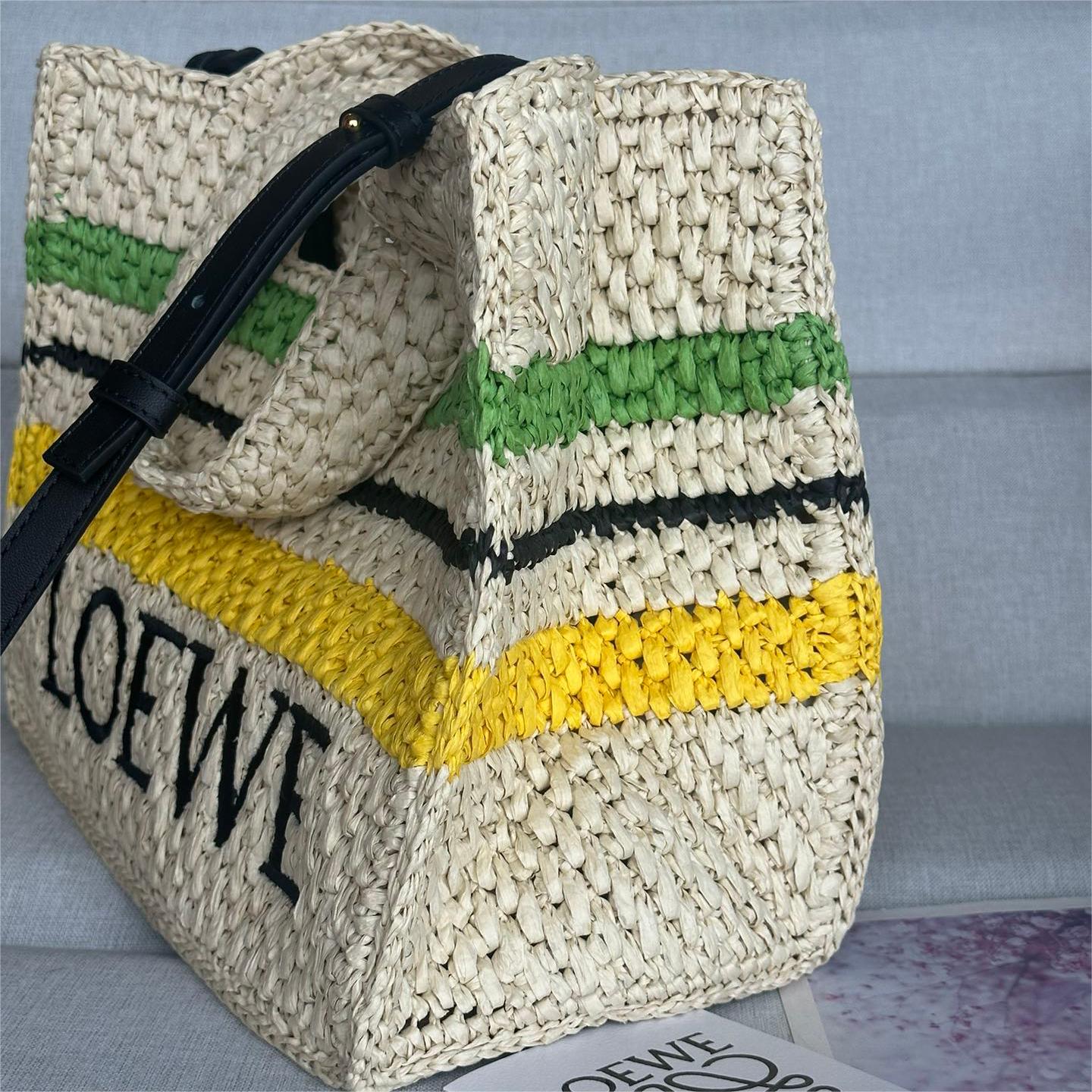 LOEWE-font tote