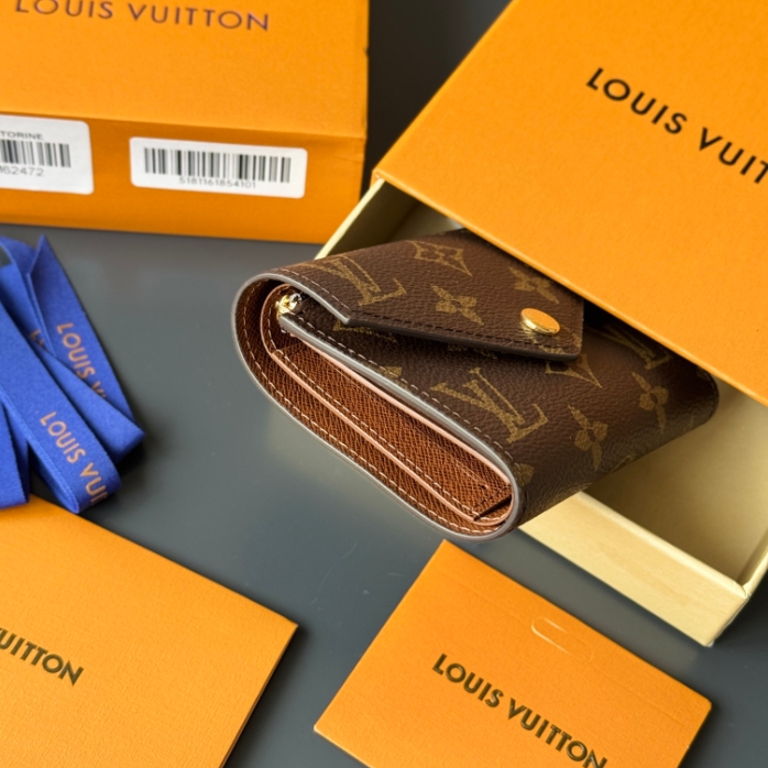 LV-Brown Canvas Wallet
