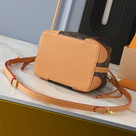 LV-Mini Presbyopia Bucket Bag