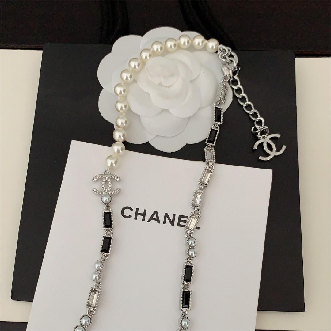 Chanel-Black and white diamond CC long necklace