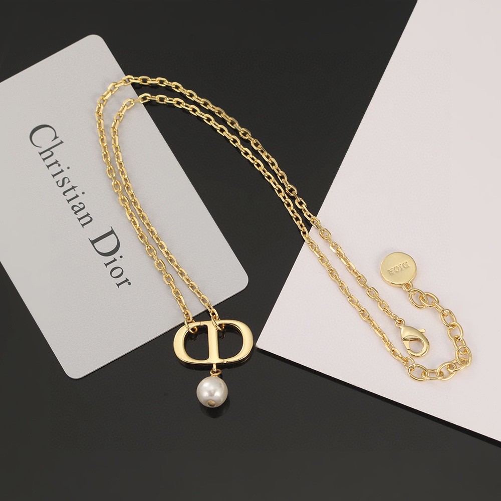 Dior-Pearl pendant CD necklace