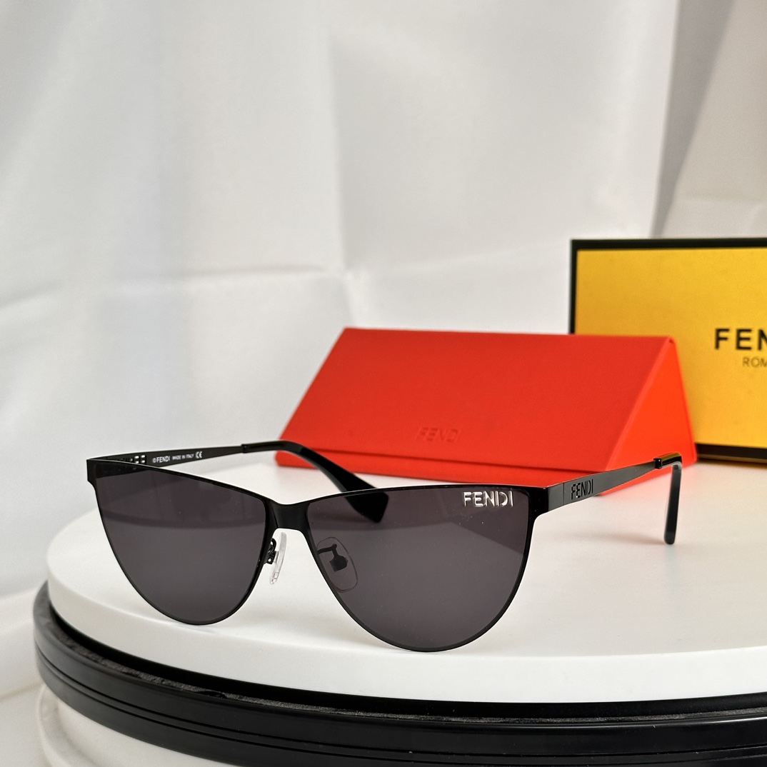 Fendi-FE40138U Sunglasses