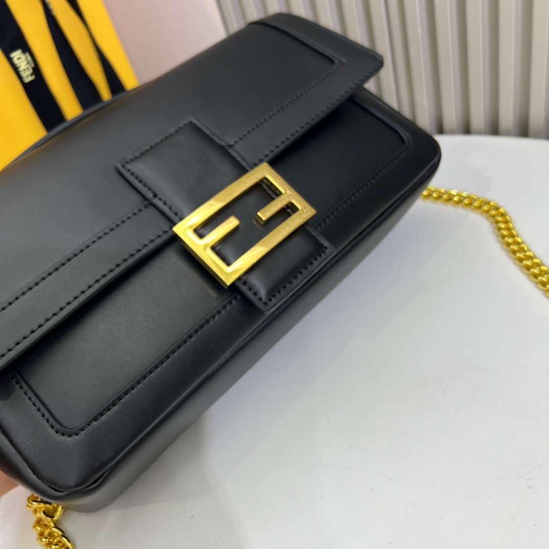 Fendi-Cattle leather handbag