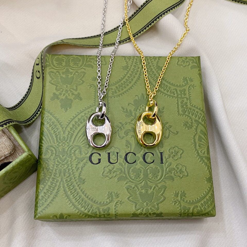 GUCCI-Pig Nose Necklace