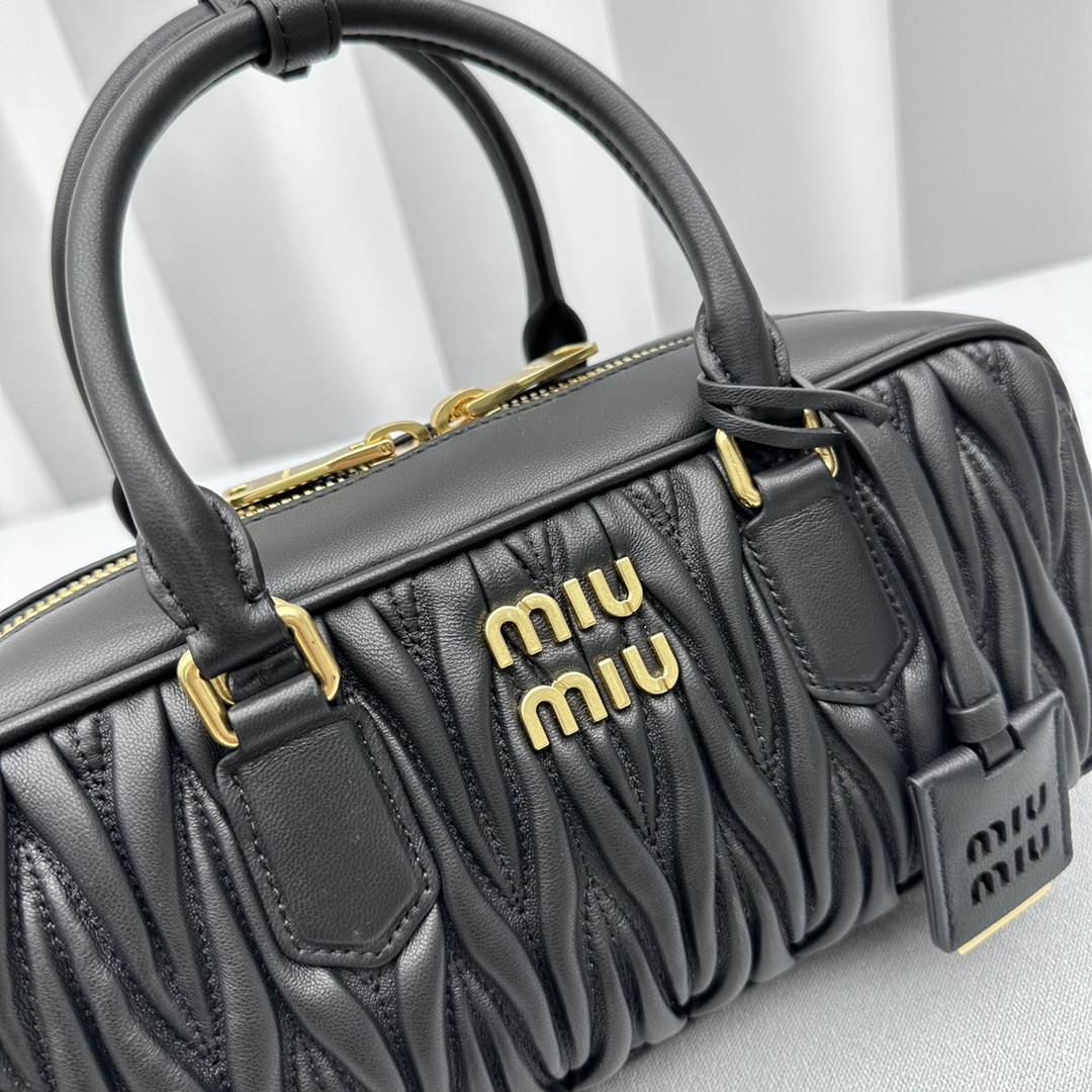 MIU MIU-Arcadia Matelass é soft sheepskin handbag