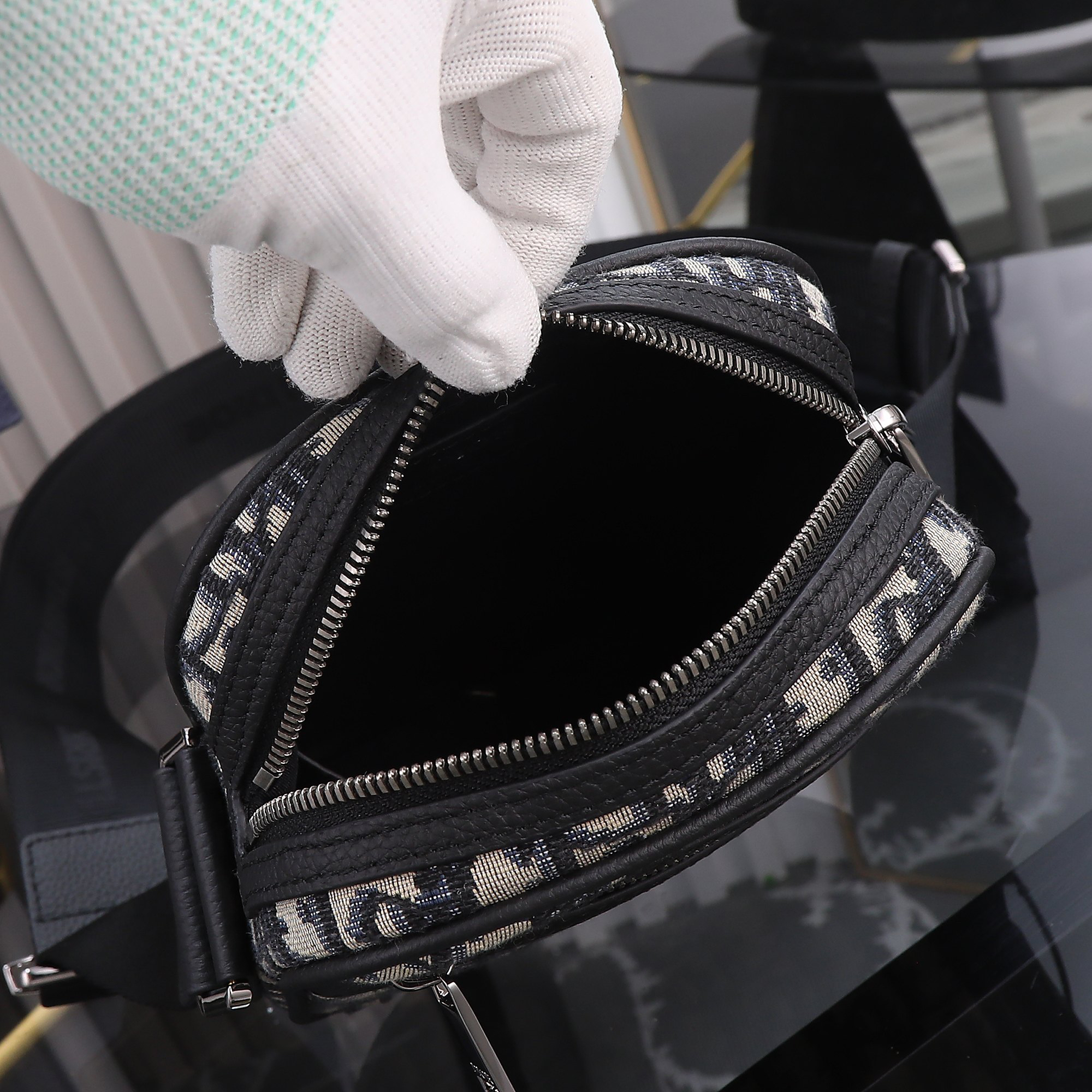 Dior-Japanese crossbody bag messenger bag