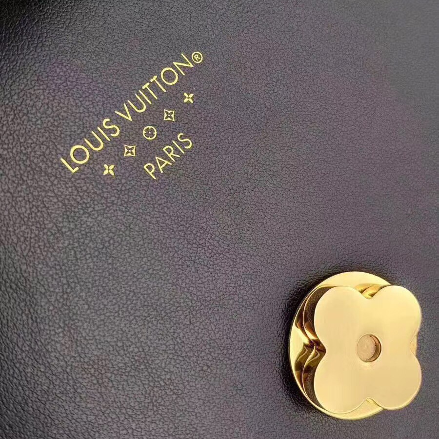 LV-Pont 9 Smooth Leather Shoulder Bag