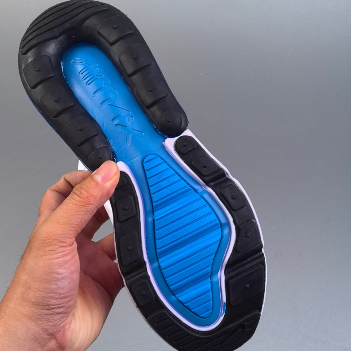 Nike Air Max 270 Low cut Running Shoes