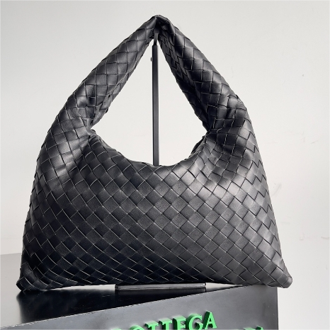 BV-Original Leather Underarm Loose Small Handbag