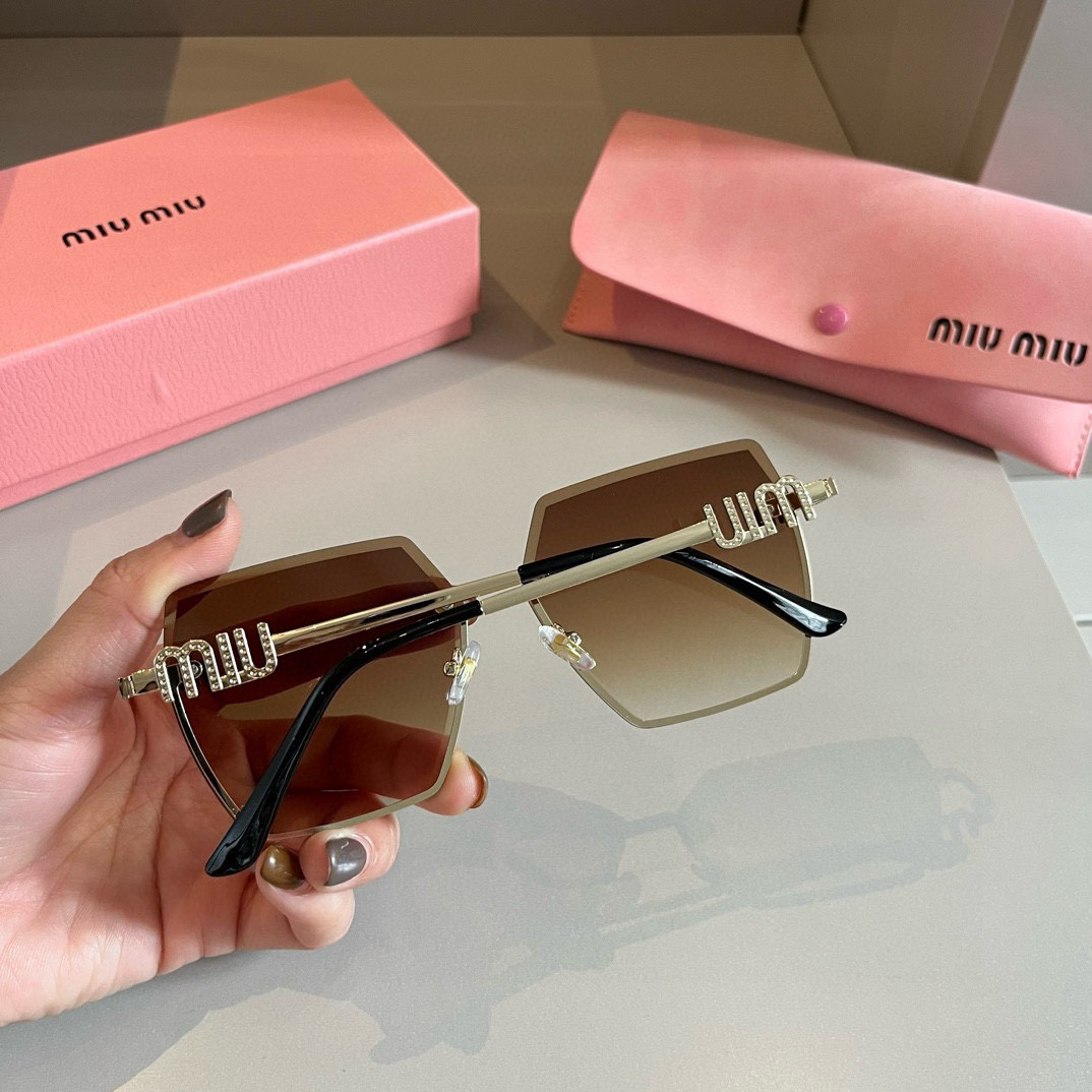 MiuMiu-2024 New Side Gold Logo Large Box Sunglasses