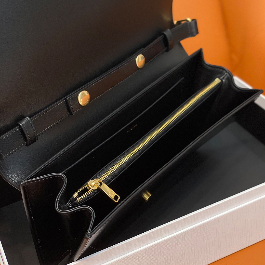 CELINE-trapeze triomphe