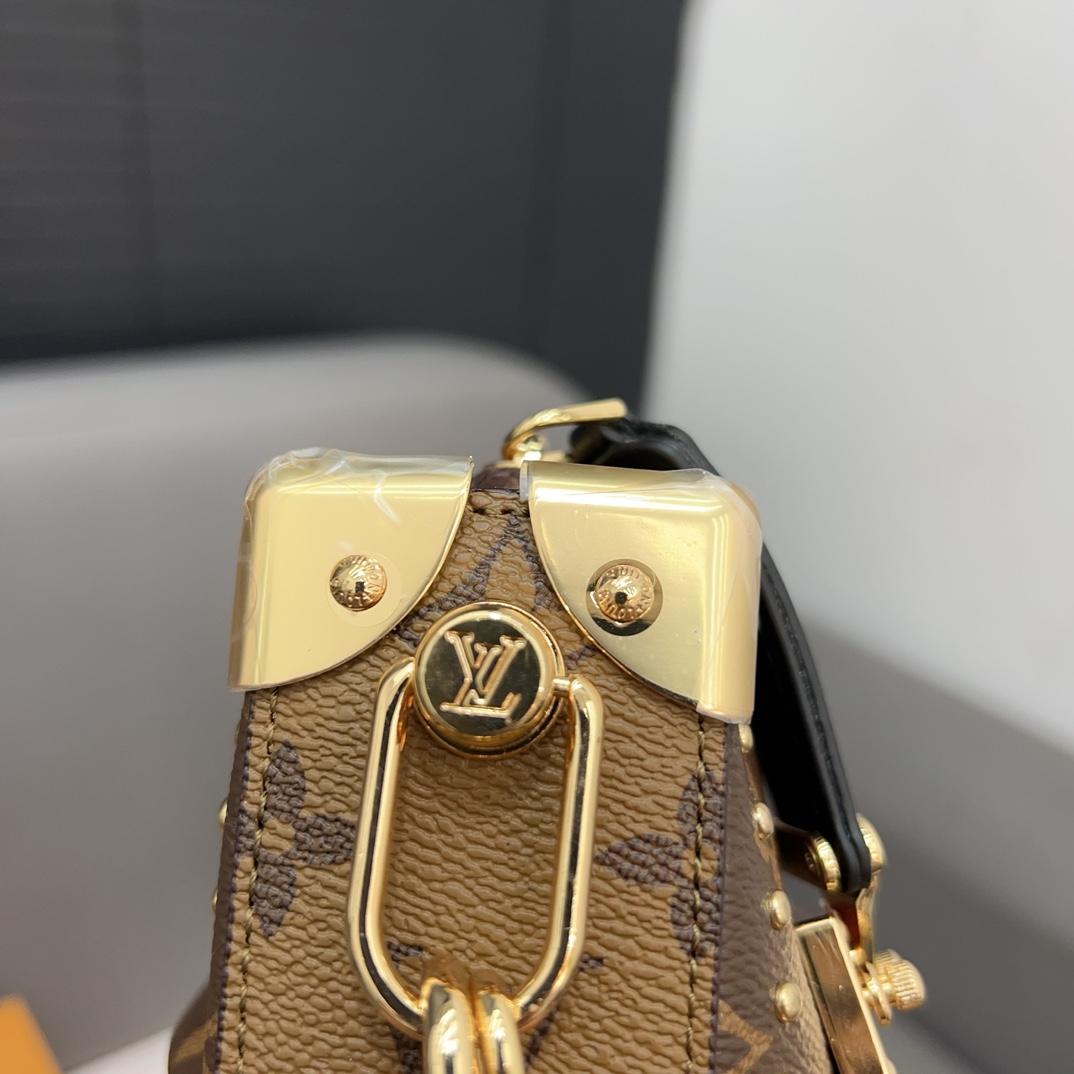 LV-Slim Trunk casual shoulder crossbody bag