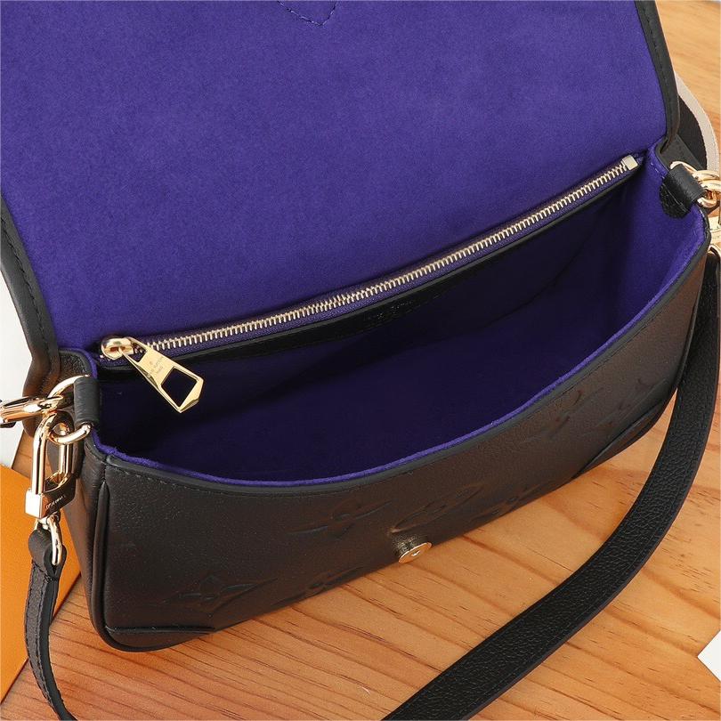 LV-DIANE black handbag