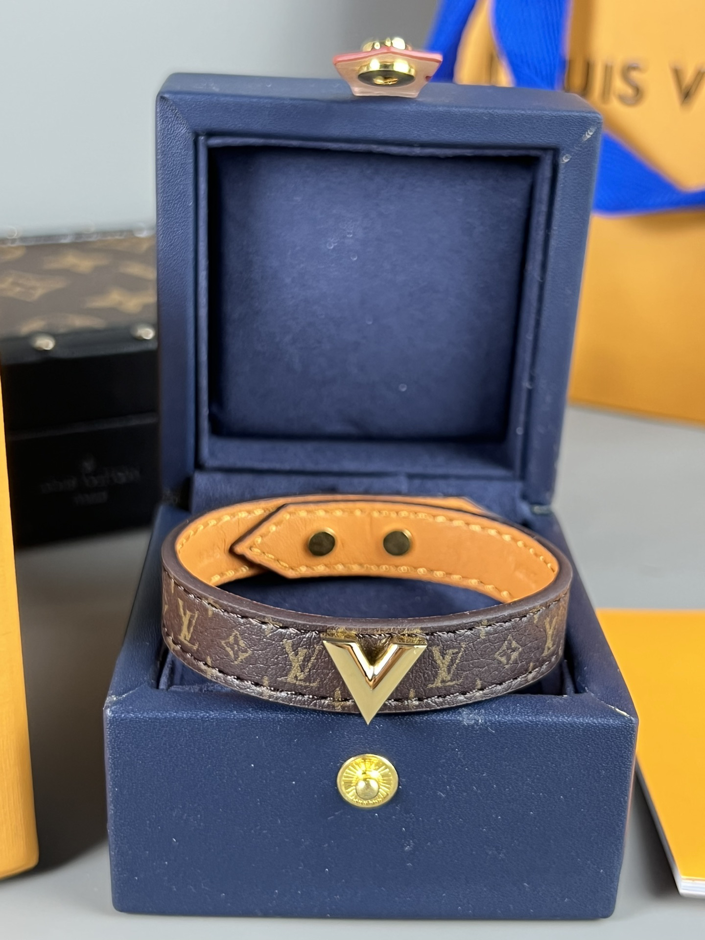 LV Armband braun Gold