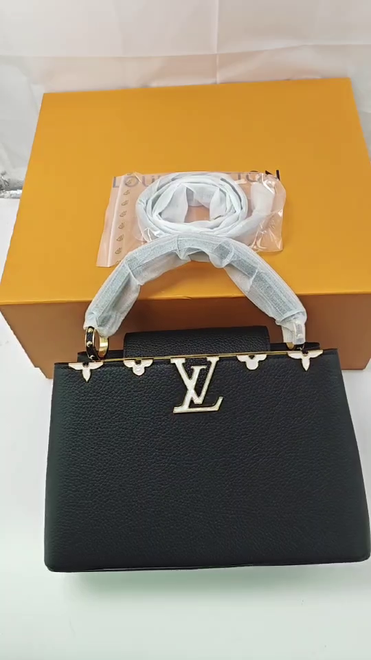 Louis Vuitton - LV Capucines Mini Bag Black