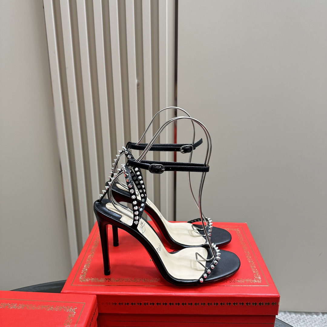 Christian Louboutin-Classic Willow Nail Peugeot Black High Heels